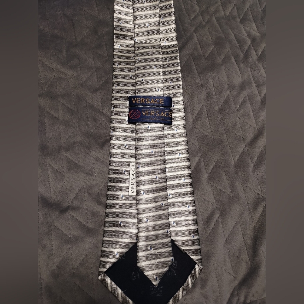 Versace Classic V2 silk necktie silver with white stripes and blue dots